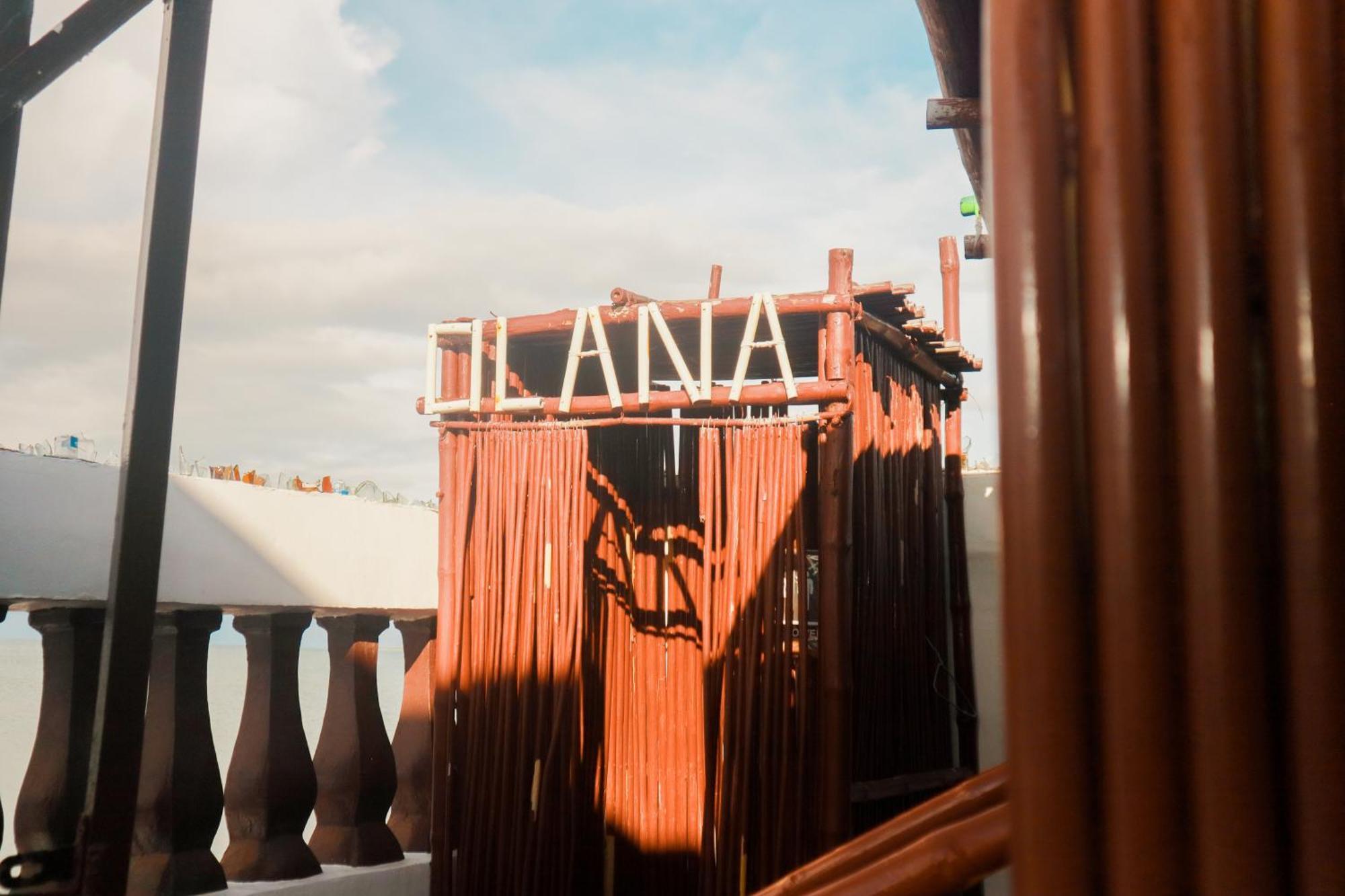 โอลานา เบด แอนด์ เบรกฟาสต์ Bed & Breakfast Labrador ภายนอก รูปภาพ