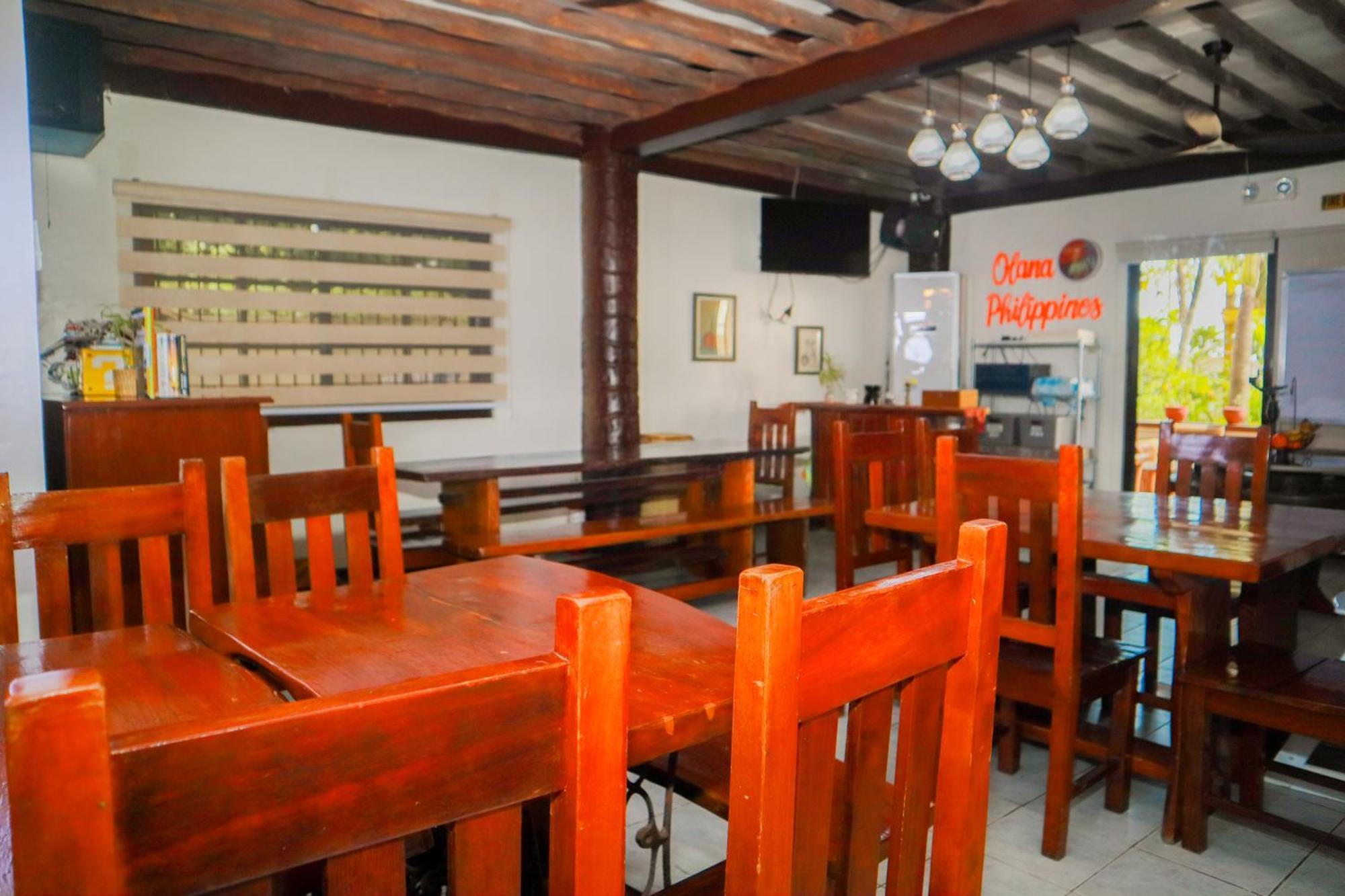 โอลานา เบด แอนด์ เบรกฟาสต์ Bed & Breakfast Labrador ภายนอก รูปภาพ