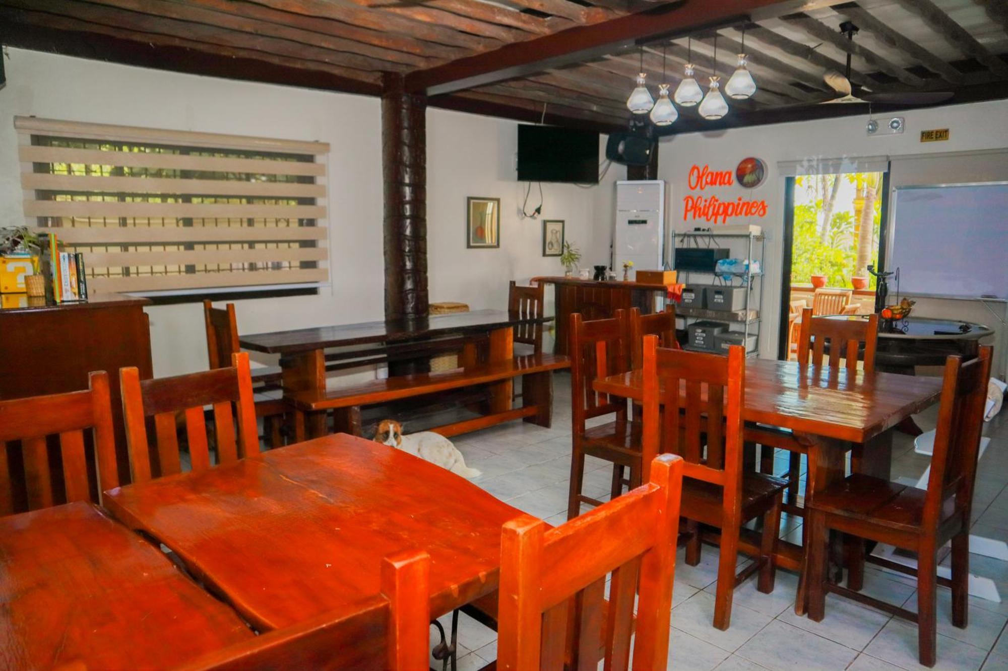 โอลานา เบด แอนด์ เบรกฟาสต์ Bed & Breakfast Labrador ภายนอก รูปภาพ