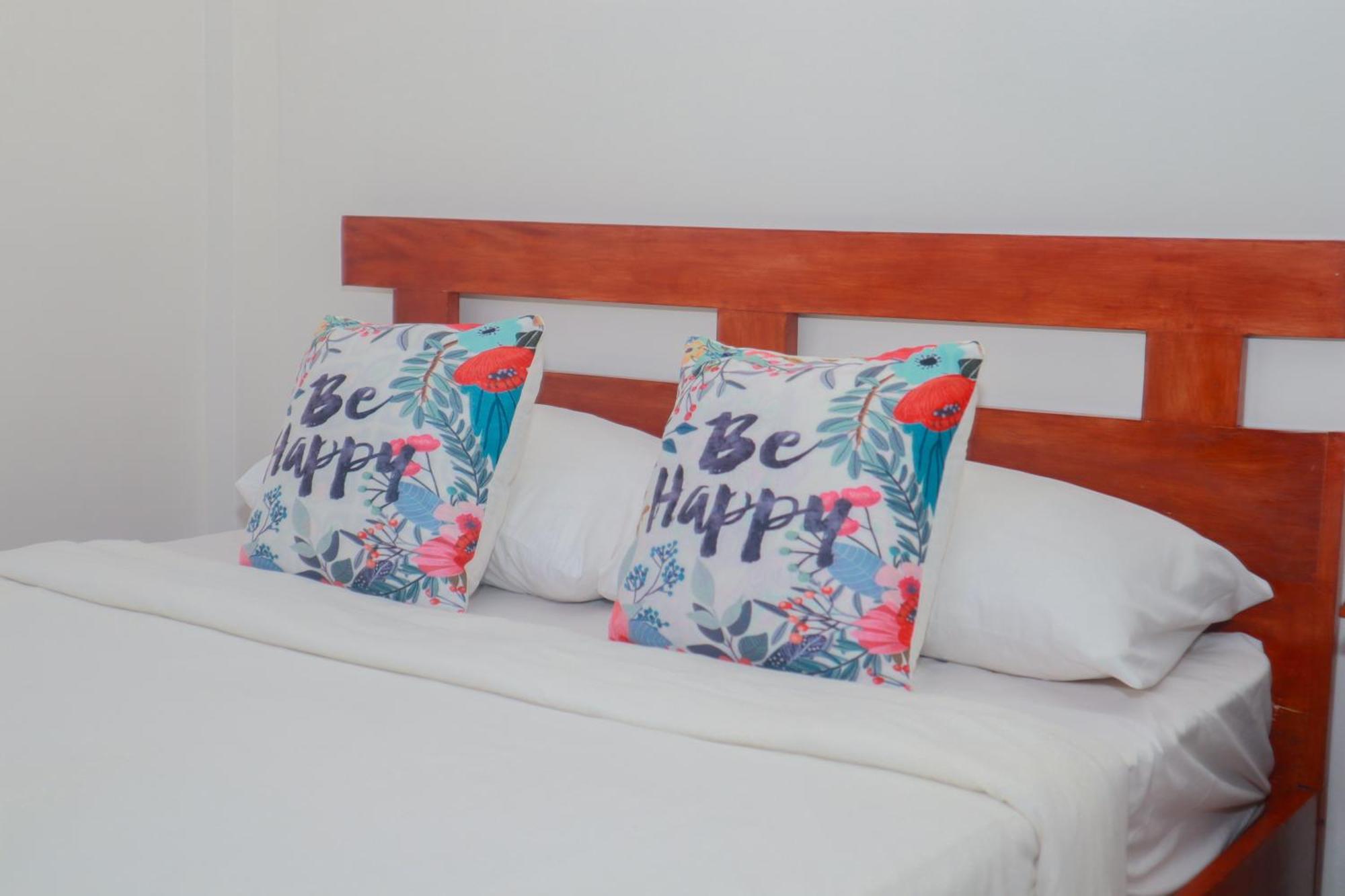 โอลานา เบด แอนด์ เบรกฟาสต์ Bed & Breakfast Labrador ภายนอก รูปภาพ
