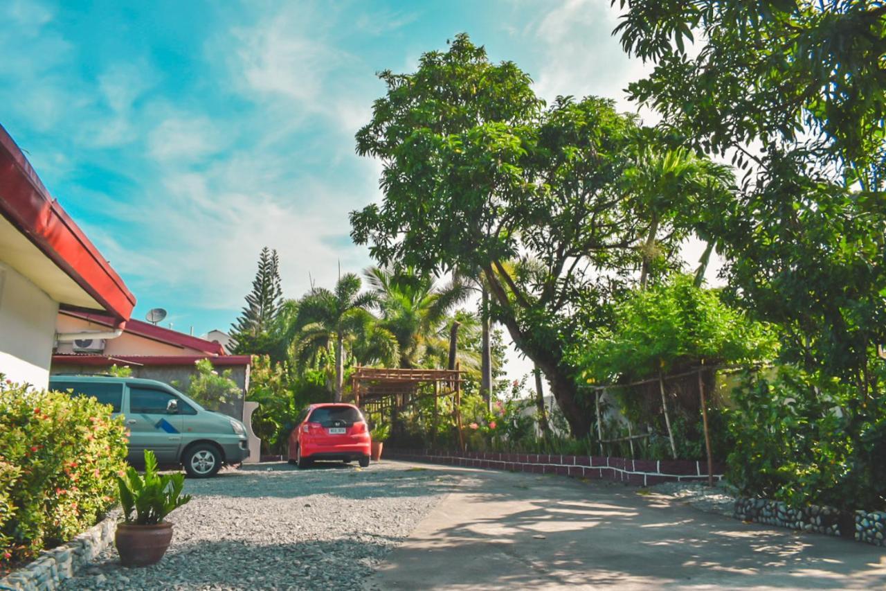 โอลานา เบด แอนด์ เบรกฟาสต์ Bed & Breakfast Labrador ภายนอก รูปภาพ